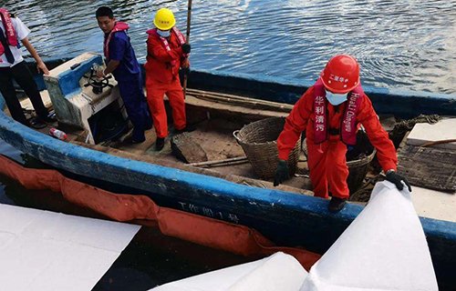 水麵吸油氈攔油帶特點介紹